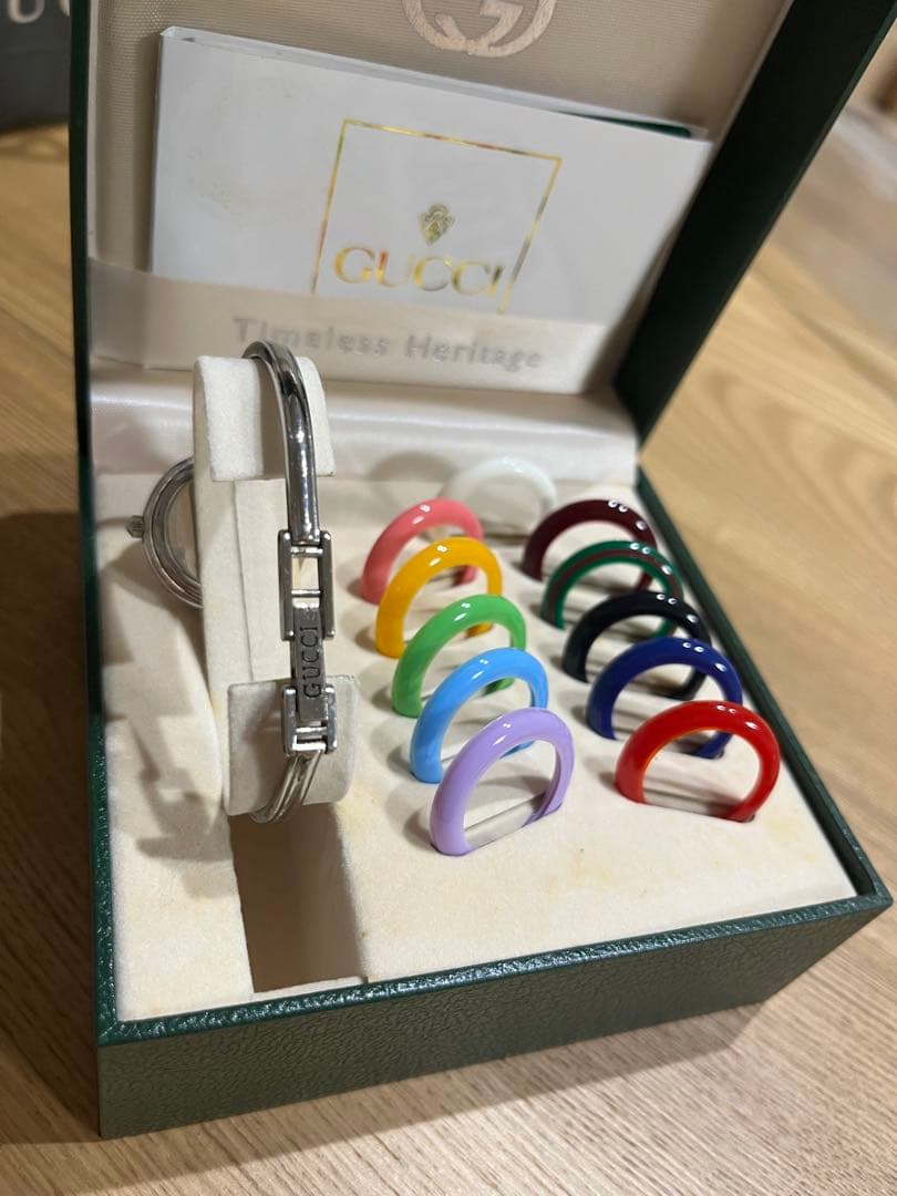 グッチ チェンジべゼル 11色