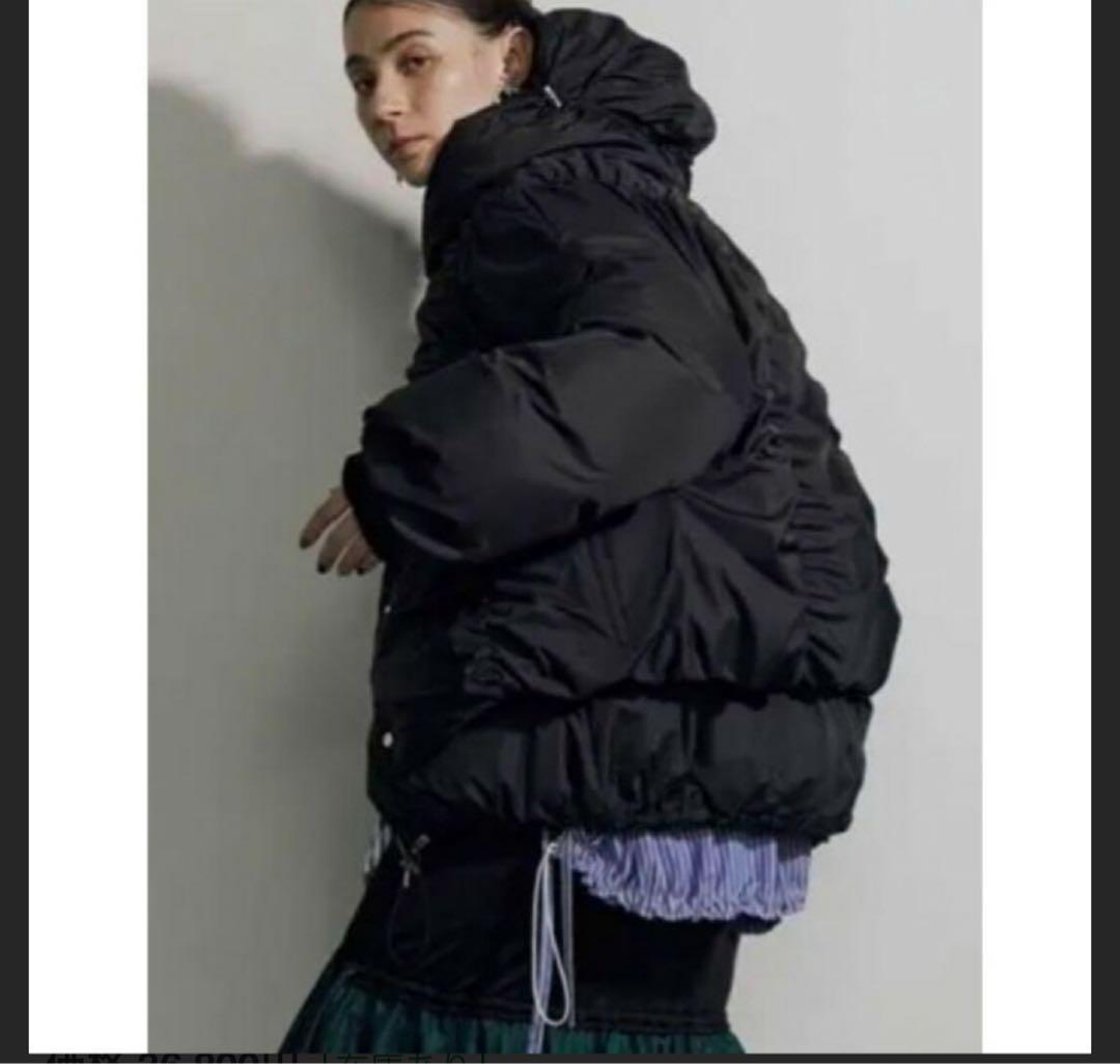 un3d ギャザー入りダウンジャケット