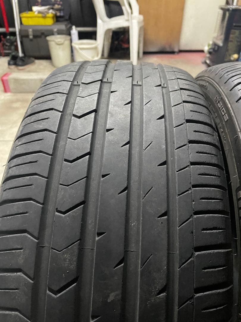 送料込み‼️MOMO 18インチサマータイヤ 225/40R18 4本セット