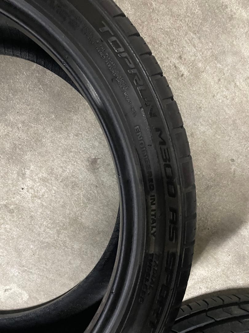 送料込み‼️MOMO 18インチサマータイヤ 225/40R18 4本セット