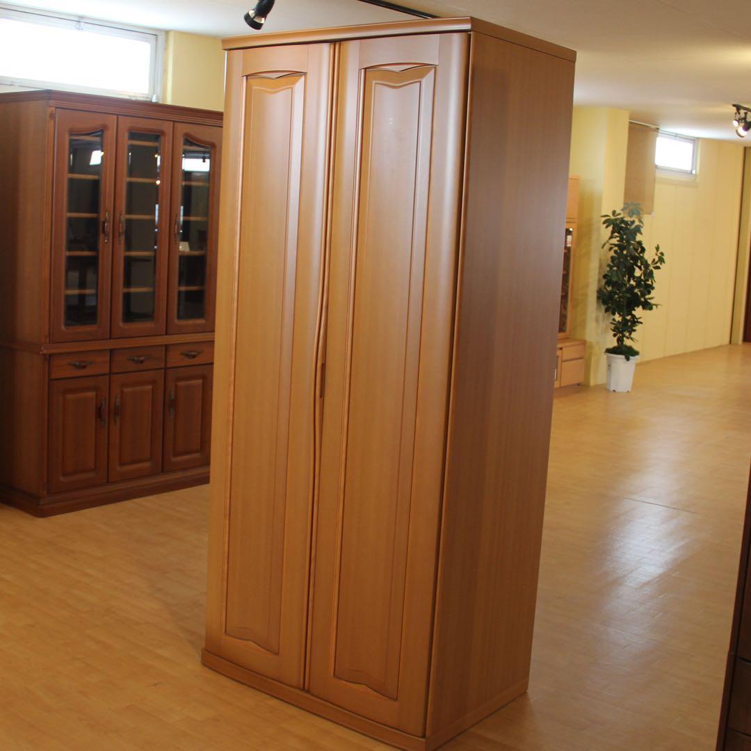 府中家具　国産高級ブレザータンス　家具店展示品