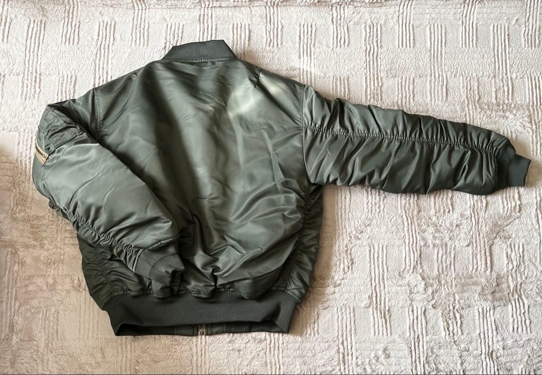 新品MA-1フライトジャケット オリーブグリーン