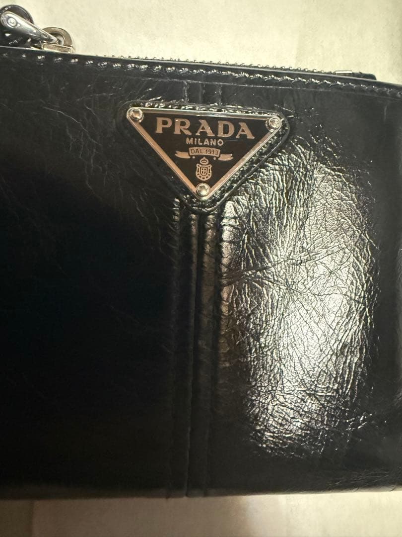 【PRADA】ソフトルックスレザー財布