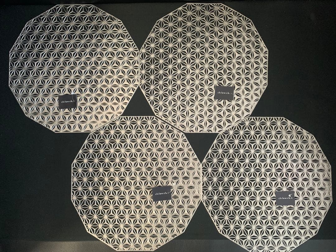 チルウィッチ カレイドスコープ4枚セット ガンメタル ランチョンマット