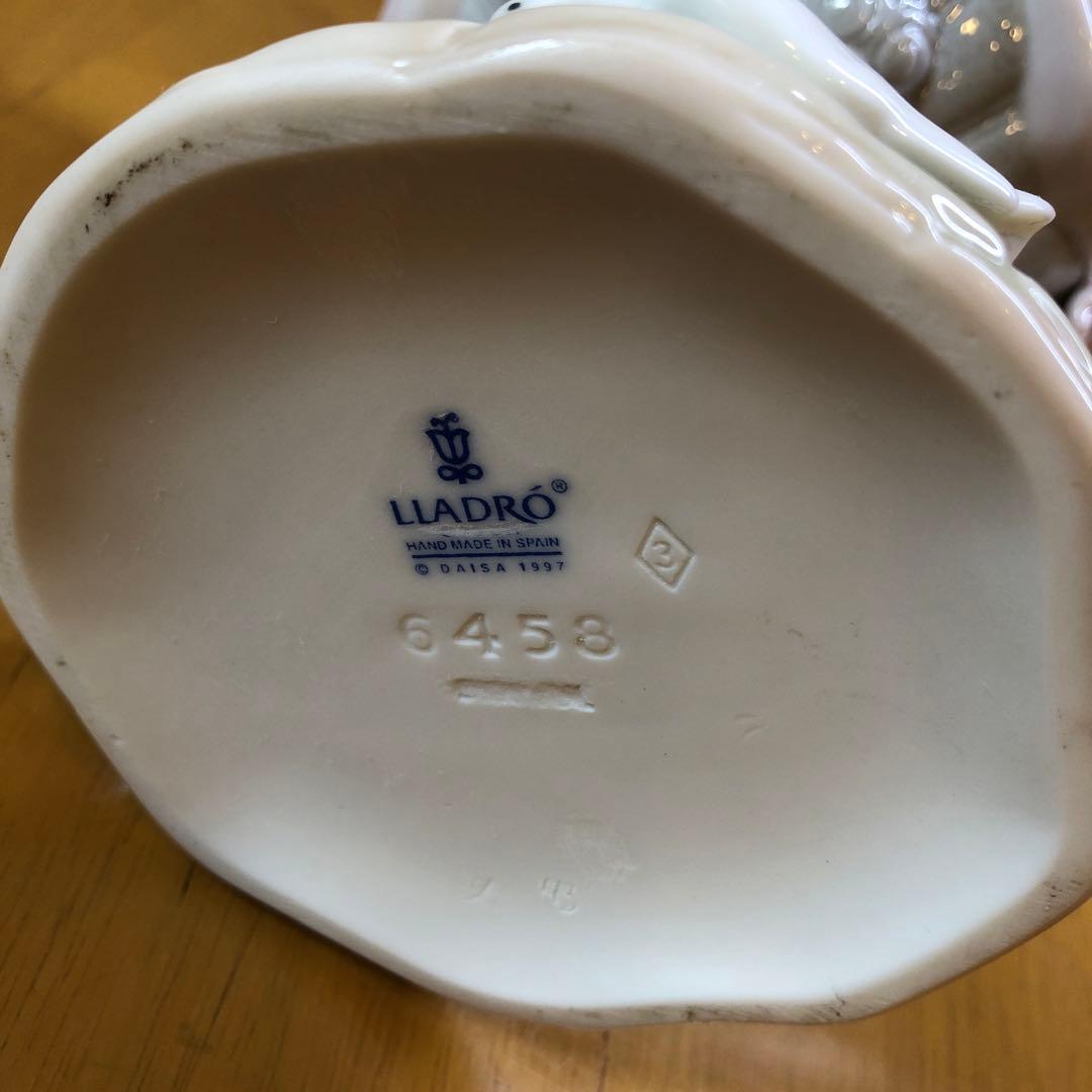 リヤドロ6458 愛の泉 天使・ハト・リボン