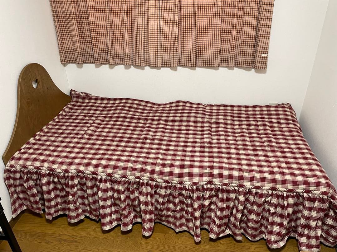 アンファン ベッドスカート マルチカバー　キルト　カントリー　アントステラ　赤