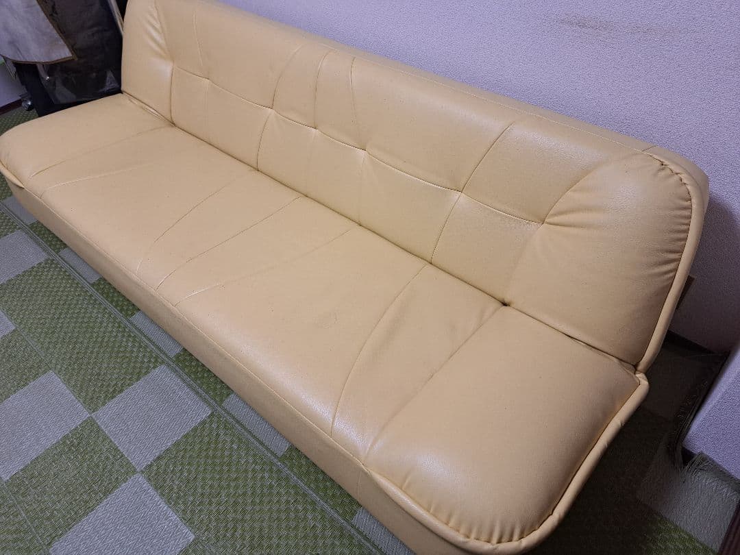 クリームイエロー色 合成皮革 ソファベット