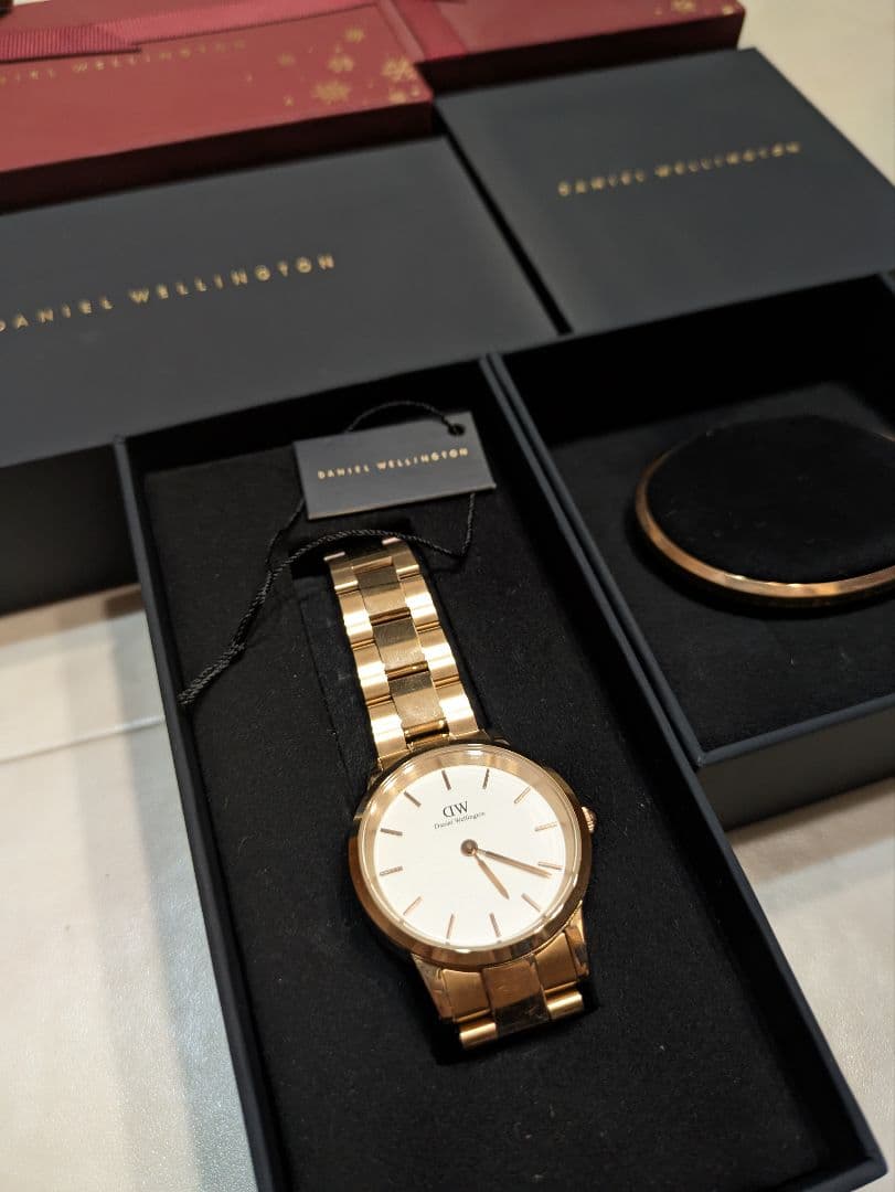 【美品】Daniel Wellington（ダニエルウェリントン）時計とブレス