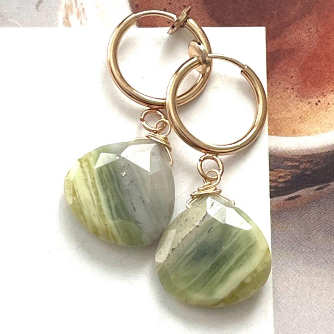 ちか☺︎ 3点作品☆ 宝石質マロン型ブラックラブラドライトピアス