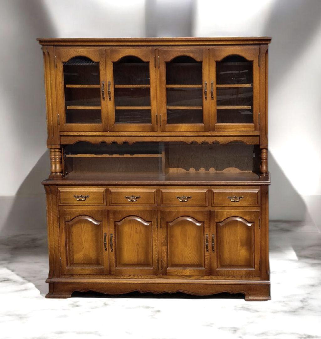 北川知加子　クラシカルアンティーク調　食器棚　カップボード