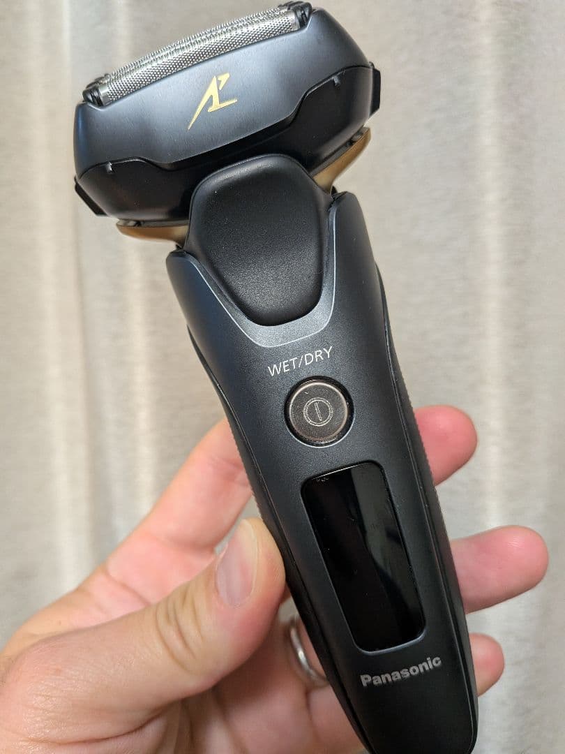 Panasonic ラムダッシュ　5枚刃　メンズシェーバー ES-LVG8