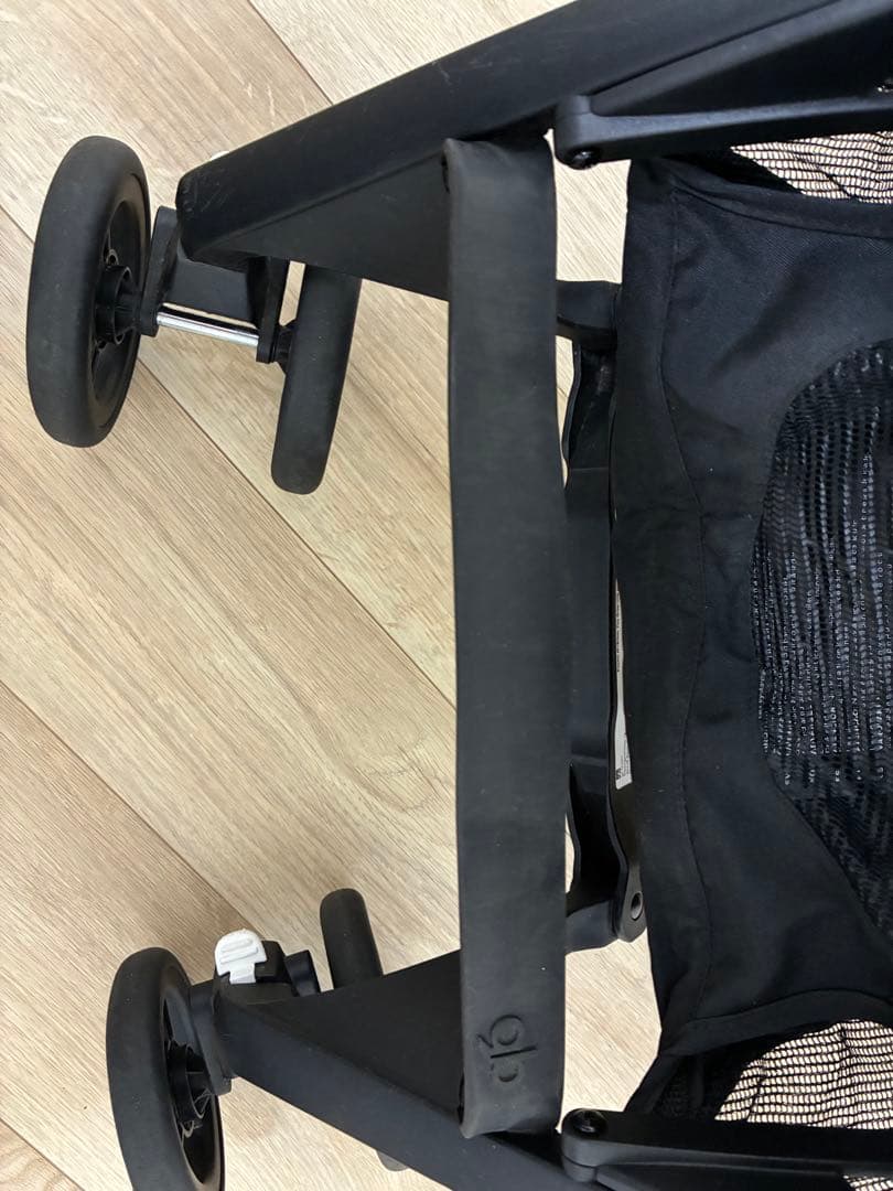 【GB POCKIT】折り畳みベビーカー　ポキット