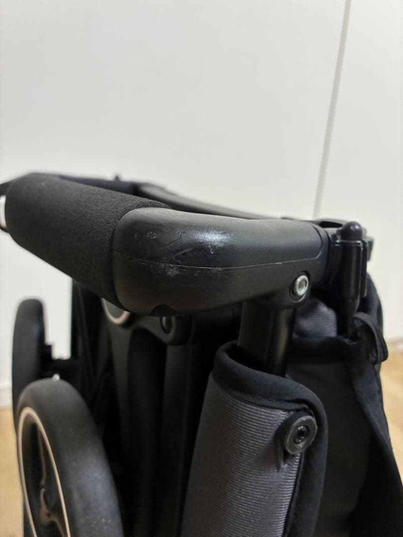 【GB POCKIT】折り畳みベビーカー　ポキット