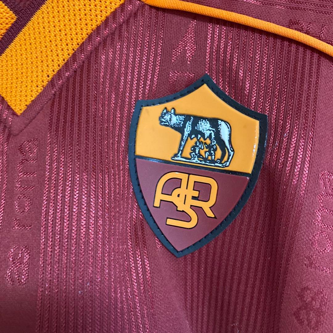 中田英寿さん。サッカーユニホーム