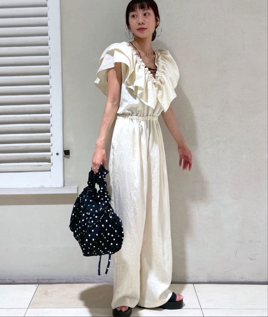 LOWRYSFARM　今季 フリル オールインワン