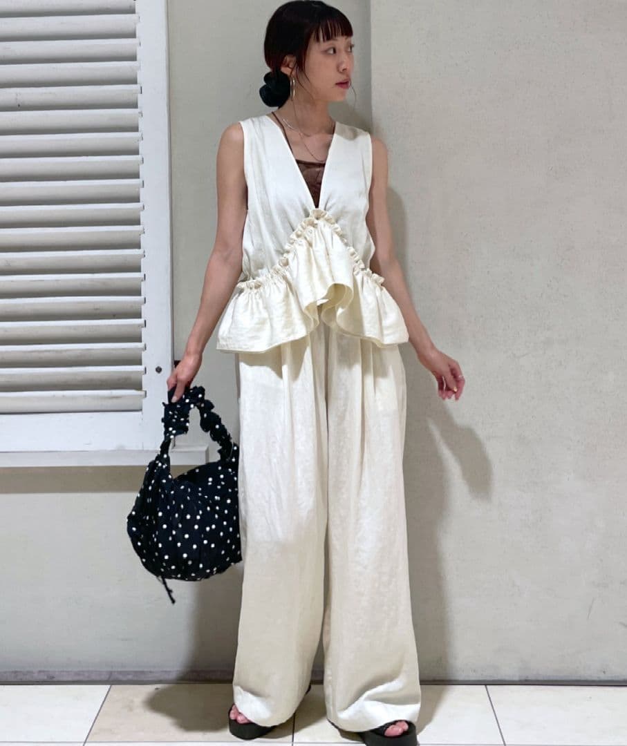 LOWRYSFARM　今季 フリル オールインワン