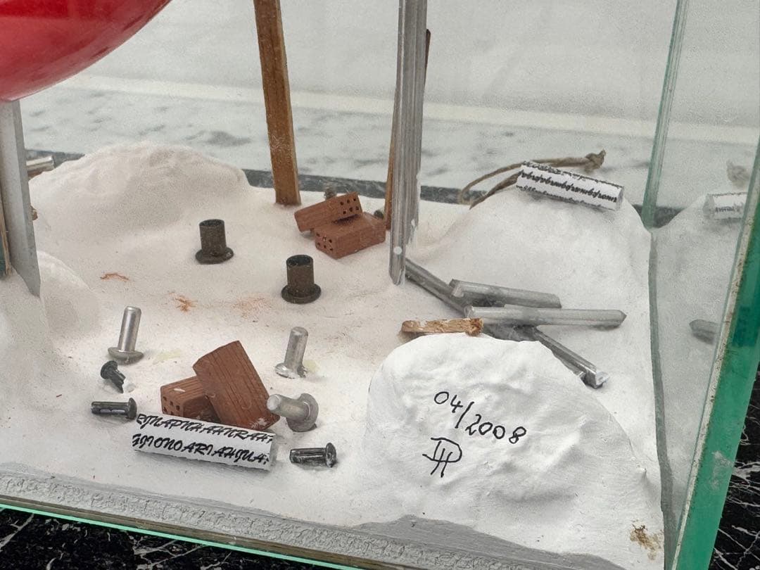 【中古】海外限定 ガラスケース入り立体アート作品