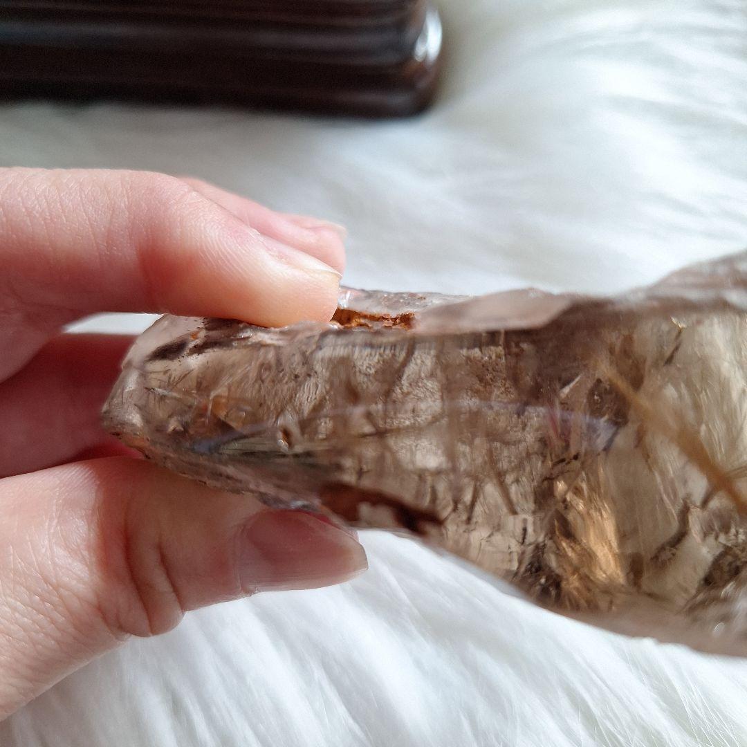 ★天然石★透明感がハンパないルチルクォーツ(台座付)