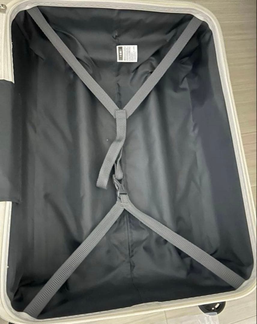 軽量機内持ち込みスーツケース白　TSロック