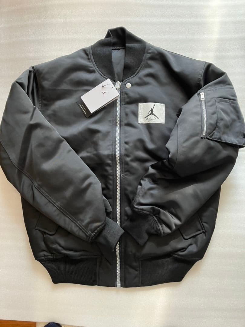 ジョーダンエッセンシャル ジャンバー お値引可