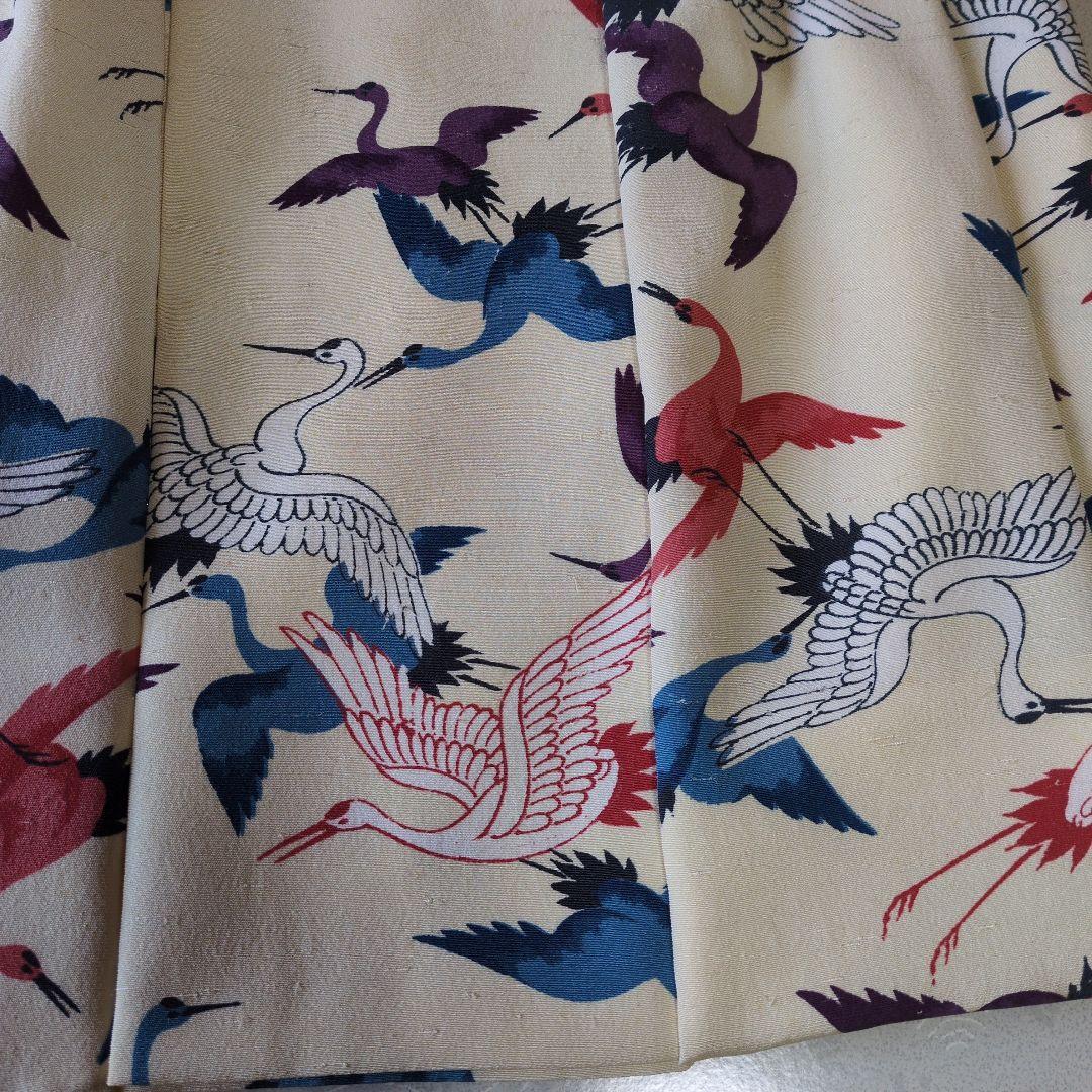 七五三３歳正絹アイボリー地に鶴柄手縫いの被布（中綿無し）