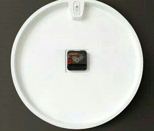 アイデア  丸い壁掛け時計 シンプルなスタイルの北欧風   手彫り 壁掛け時計