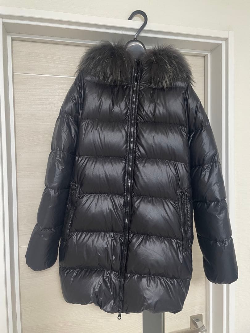 ☆*☆様 DUVETICA ブラックダウンフード付き　KAPPADUE