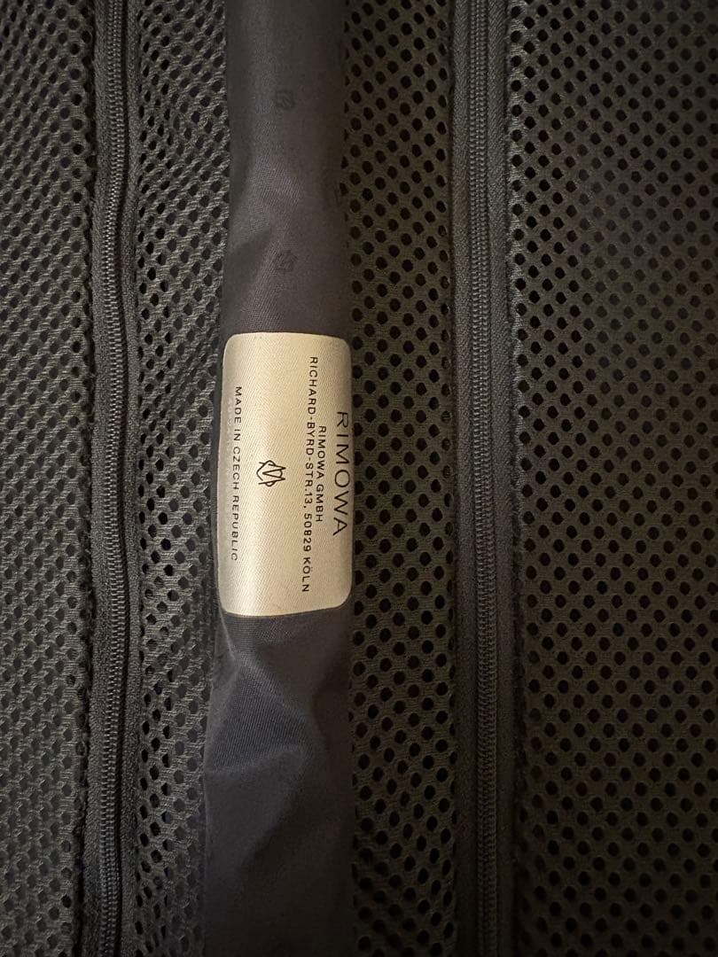 RIMOWA エッセンシャルライト キャビン ブラック