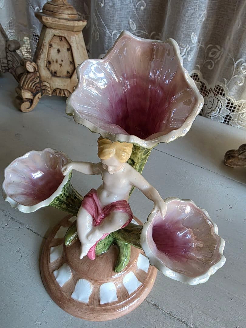  ウェッジウッド フラワーベース 花器 花瓶 フィギュリン