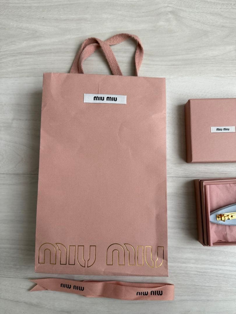 miumiu 正規品　ヘアピン