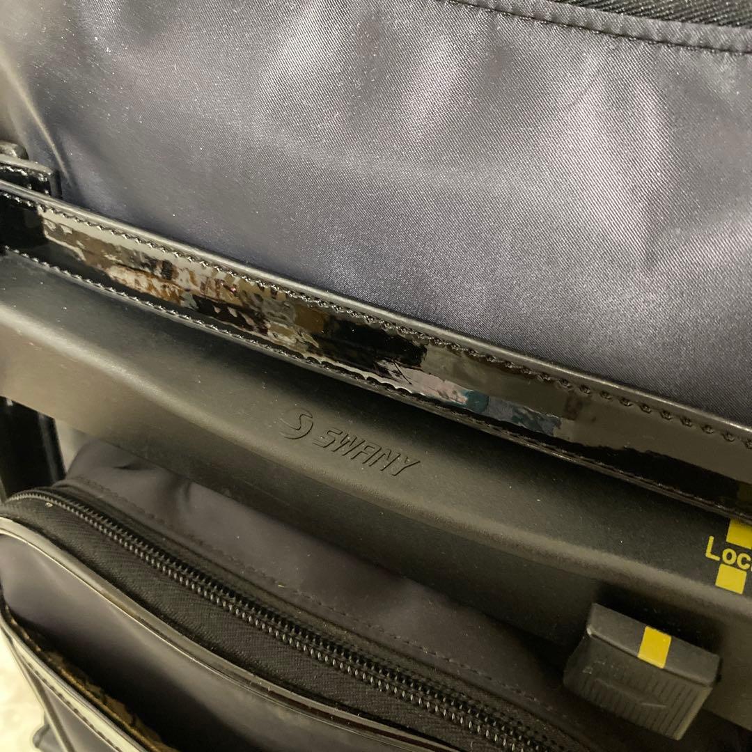 SWANY スワニー　ハローキティ　キャリーバック　キャリーケース　m12