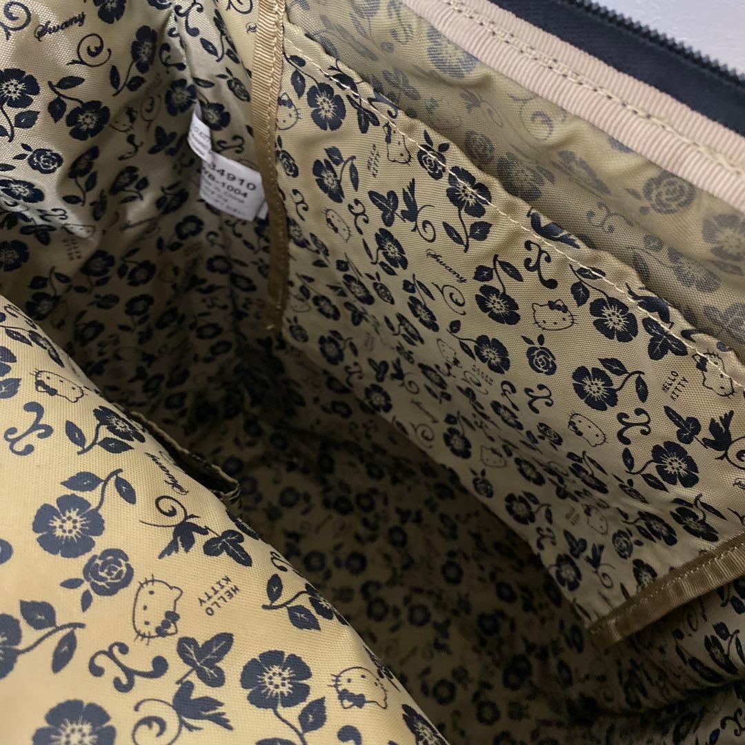 SWANY スワニー　ハローキティ　キャリーバック　キャリーケース　m12