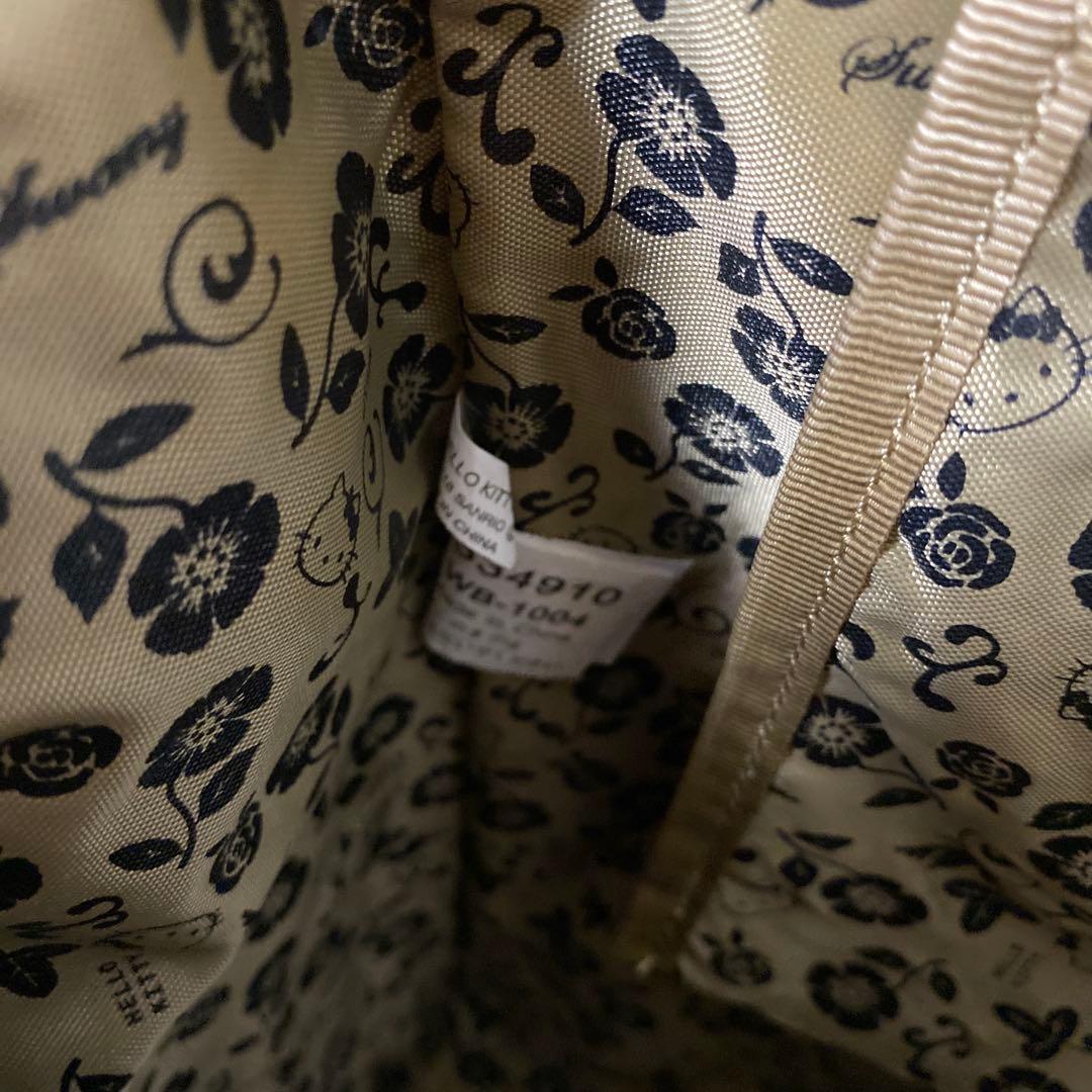 SWANY スワニー　ハローキティ　キャリーバック　キャリーケース　m12