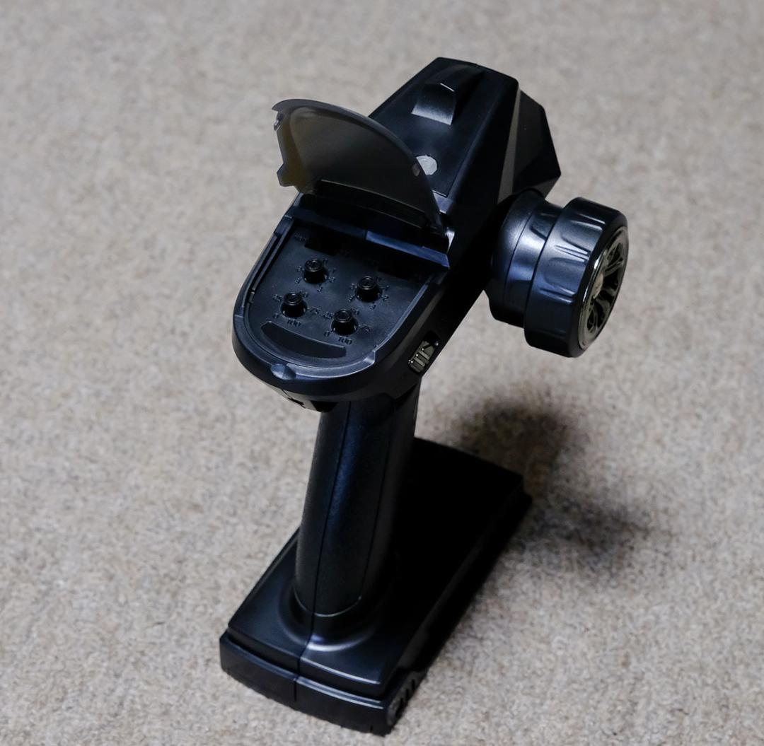 ★限定値下中★YK4104 4WD ラジコンカー LEDランプセット装着済