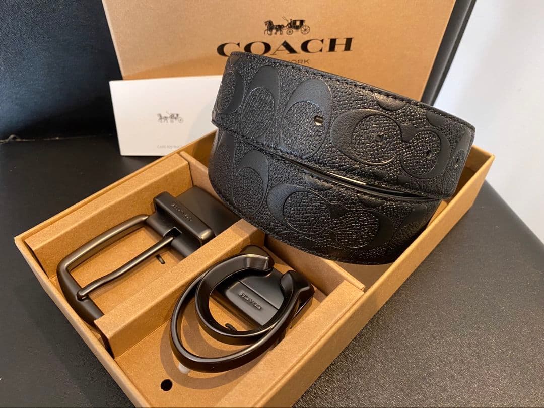 SALE♪コーチ　新品　リバーシブル　シグネチャー　バックル回転フリーサイズ