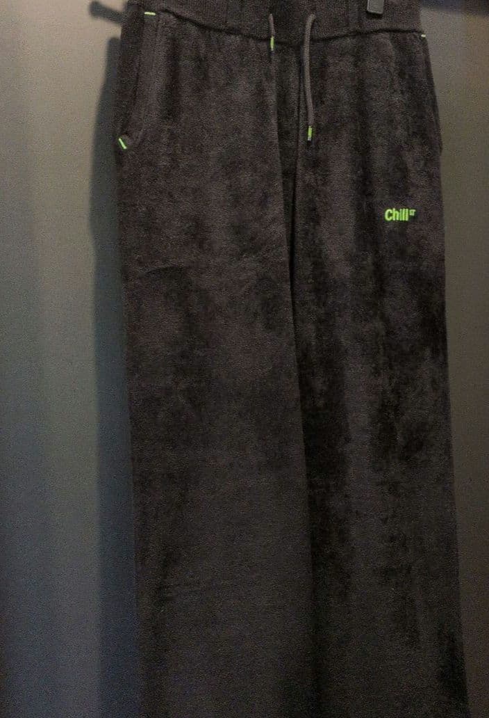 チルストリート　Cloud pile long TeeとPants