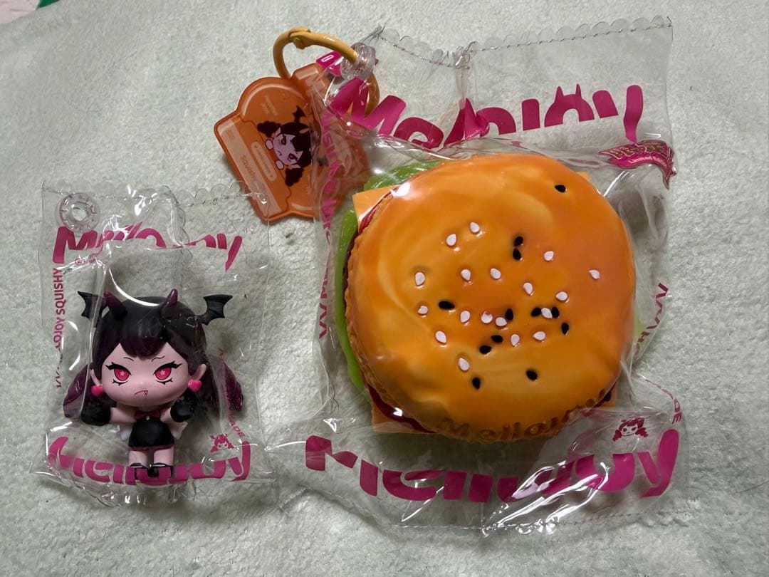 み*ね様 【限定】メロジョイ 不思議なマカロンシリーズシークレット ハンバーガー