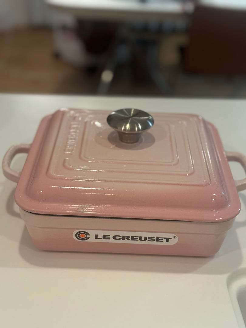 LE CREUSET 鋳鉄製 両手鍋 ピンク 約24cm