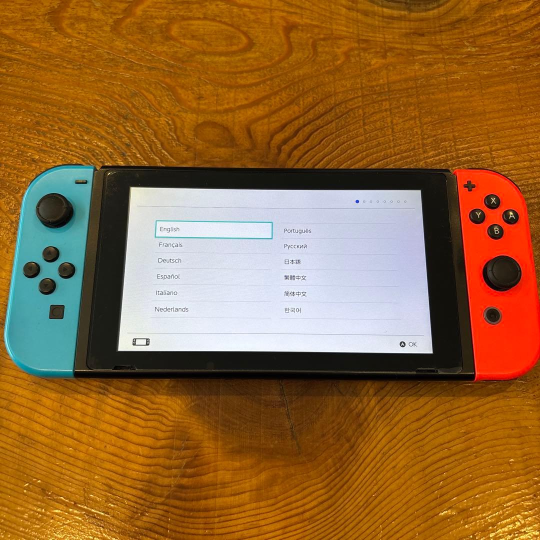 Nintendo Switch 本体 青/オレンジ 付属品全て揃ってます！