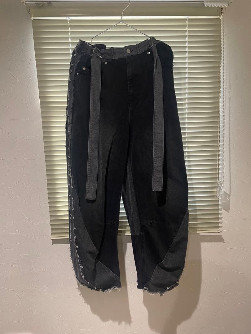 【完売品】Knuth Marf ツーバックルパッチワークデニム 黒　ユニセックス