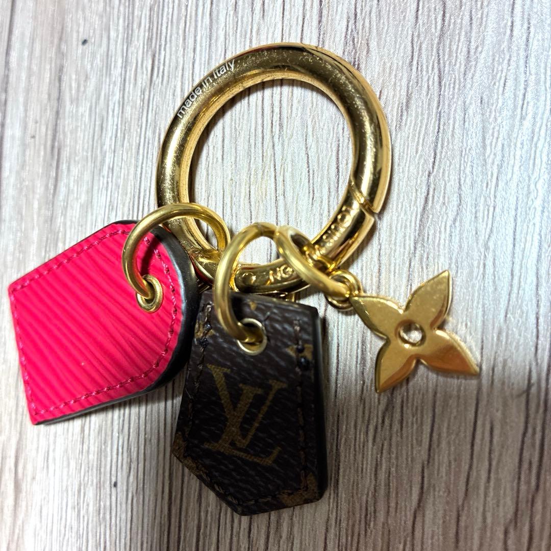 Louis Vuitton キーホルダー・キーリング　赤　モノグラム　エピ