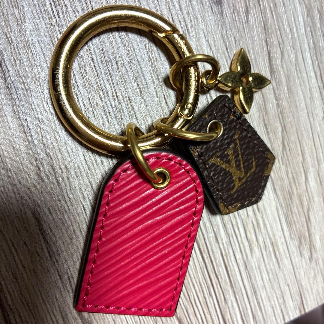 Louis Vuitton キーホルダー・キーリング　赤　モノグラム　エピ