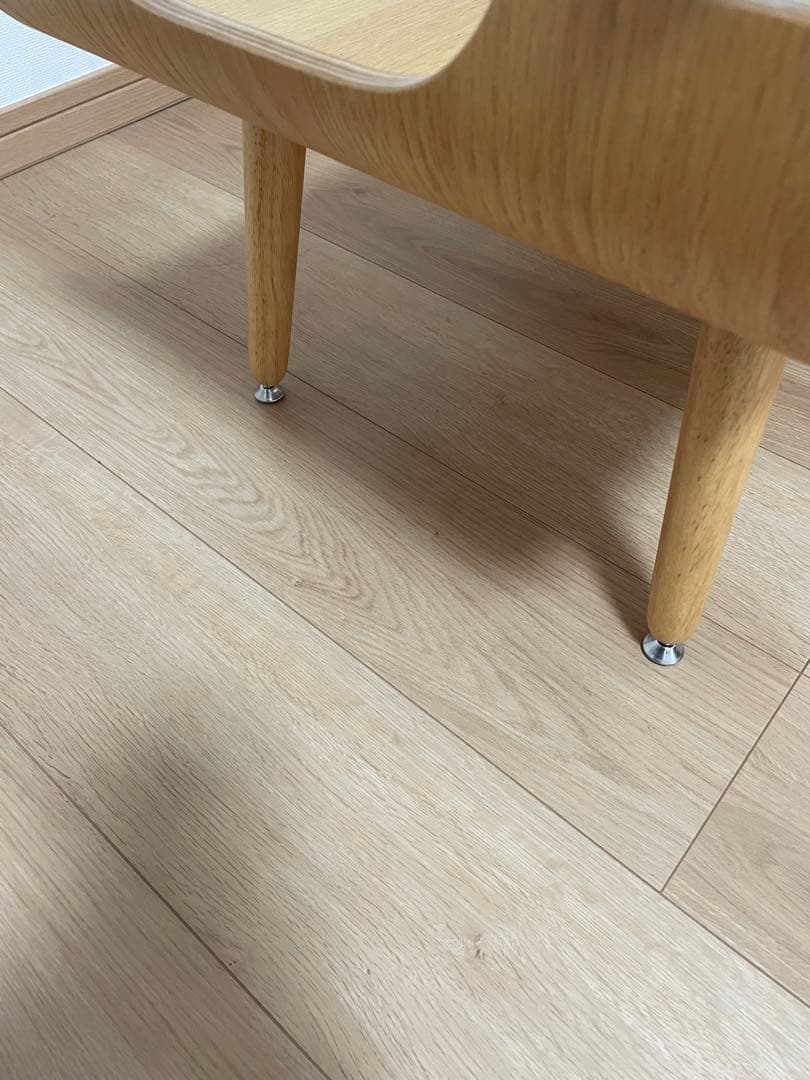 ニトリ　ガラス天板の木製センターテーブル