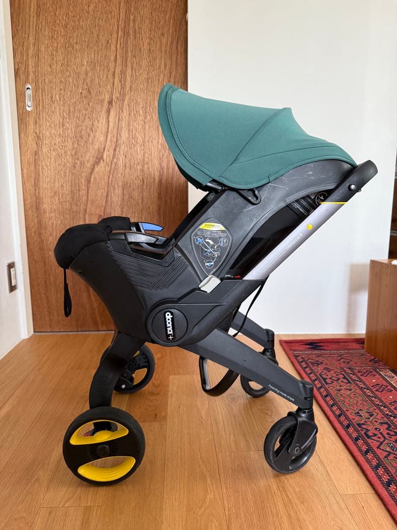 Doona ベビーカー チャイルドシート (新生児用クッション、レインカバー付)