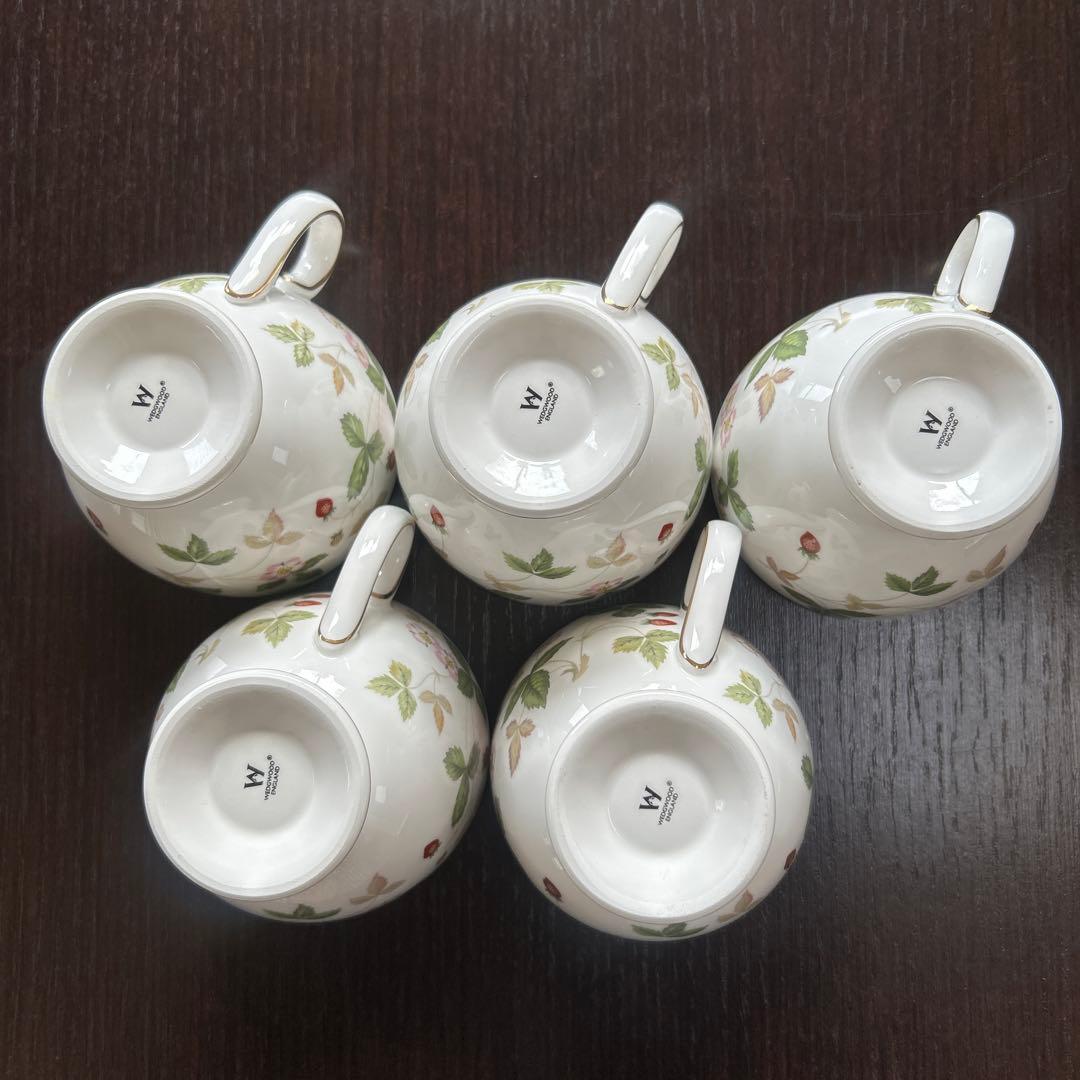 【ウェッジウッド】ワイルドストロベリー　コーヒーカップ＆ソーサー5客＋ミニ皿2枚