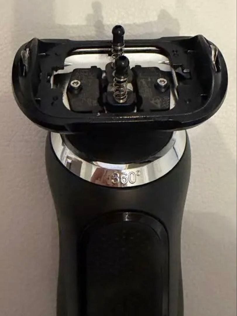 ブラウン　シリーズ７　ブラック　本体未使用　洗浄機使用品　電源コード