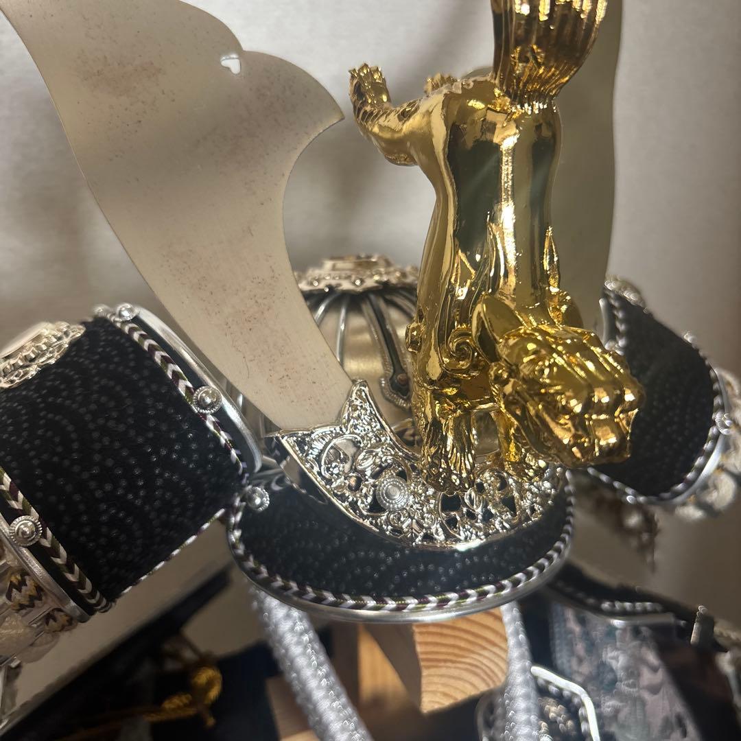 17.五月人形 武士の鎧デザイン 正絹威 収納式 白虎 寿峰作 兜