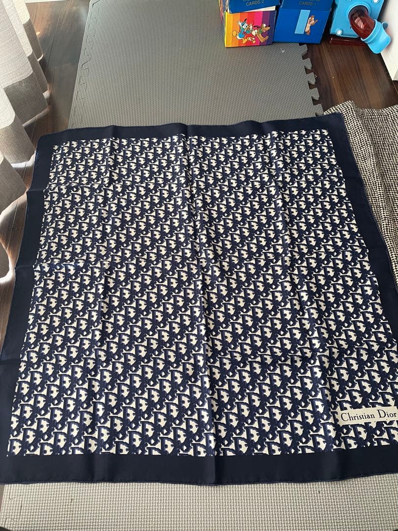 Christian Dior ネイビー シルク スカーフ