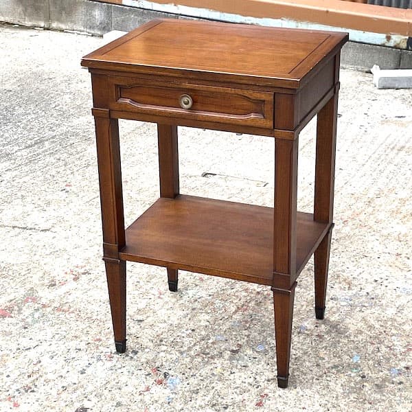 ドレクセルヘリテイジ　トライユン　サイドテーブル　ナイトテーブル