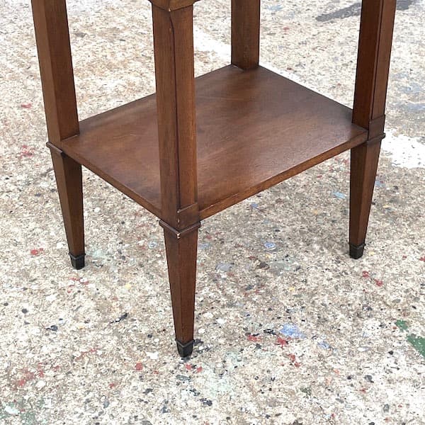 ドレクセルヘリテイジ　トライユン　サイドテーブル　ナイトテーブル